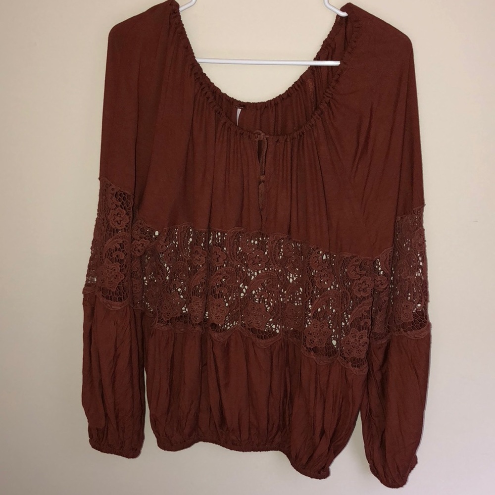 BRNAD NEW FREE PEOPLE OFF THE SHOULDER TOP